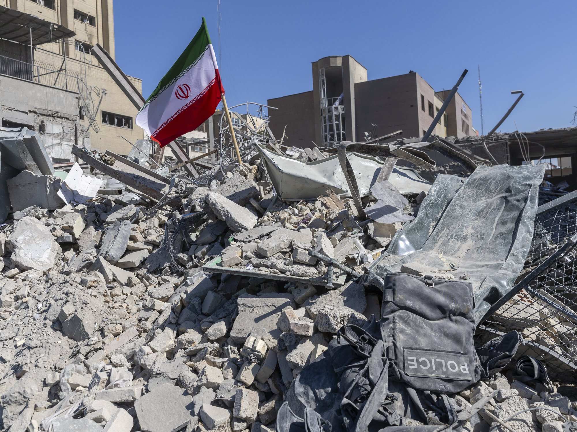 POLL: Who is winning the war in the Middle East? YOU DECIDE