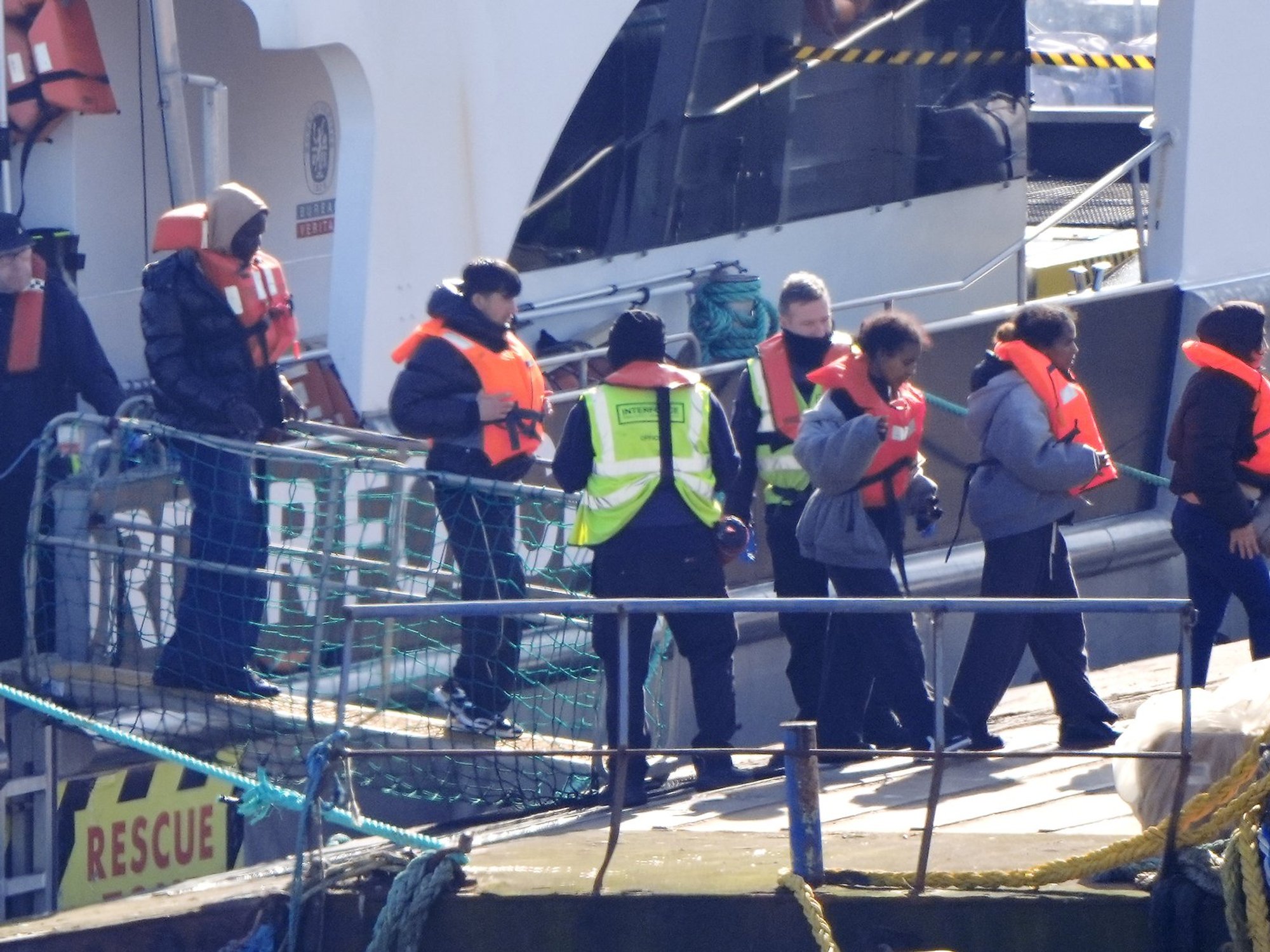 Border Force rush to respond to migrant boats in the Channel as Britain braces for crossings surg...