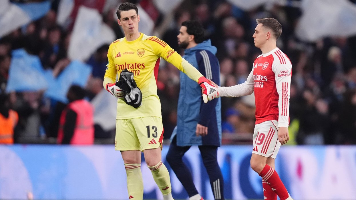 Gary Neville slams Arsenal star for 'nonsense' behaviour after Man City Carabao Cup final defeat