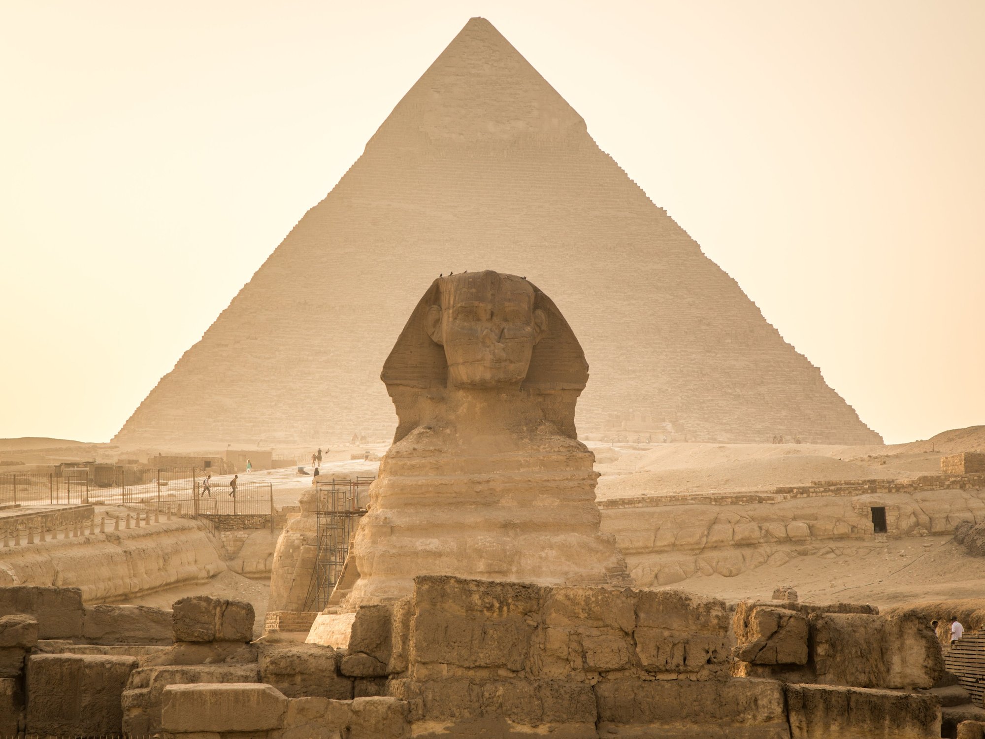 'Second Sphinx' emerges from sand beneath Egypt's Great Pyramids as researchers reveal 'undergrou...