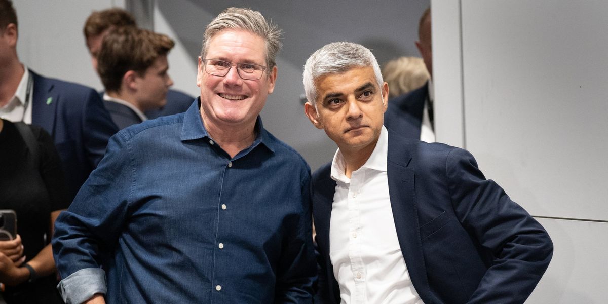 Politics news: Keir Starmer ‘to give Sadiq Khan a peerage’ Politics news: Keir Starmer ‘to give Sadiq Khan a peerage’