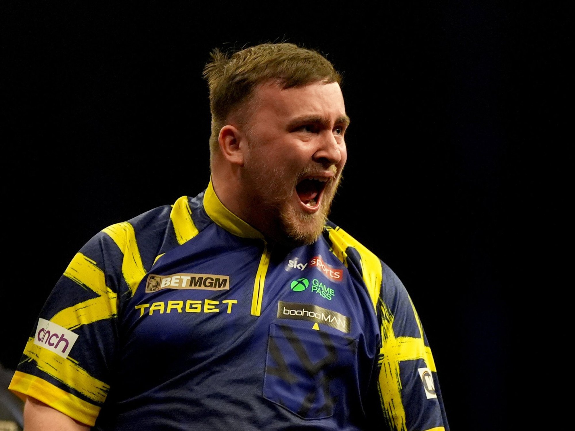 Luke Littler fires warning and explains darts decision after Premier League week eight win