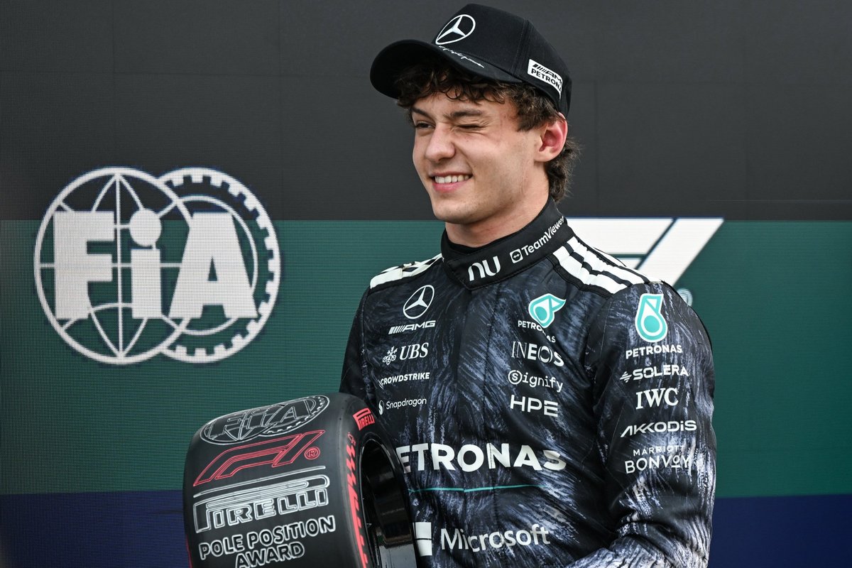 Kimi Antonelli sends message after beating George Russell to clinch pole for Japanese Grand Prix