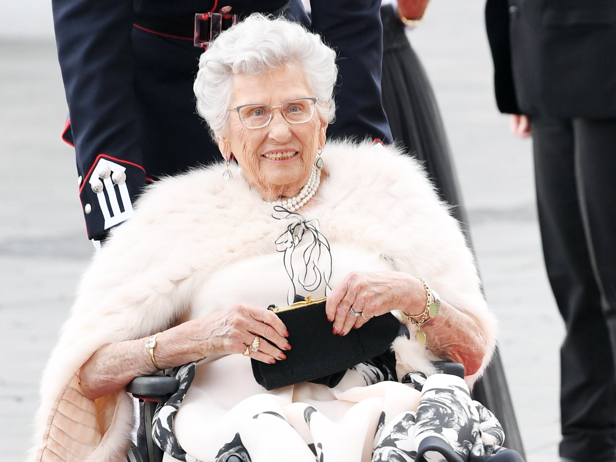 Royal palace confirms princess in hospital with pneumonia