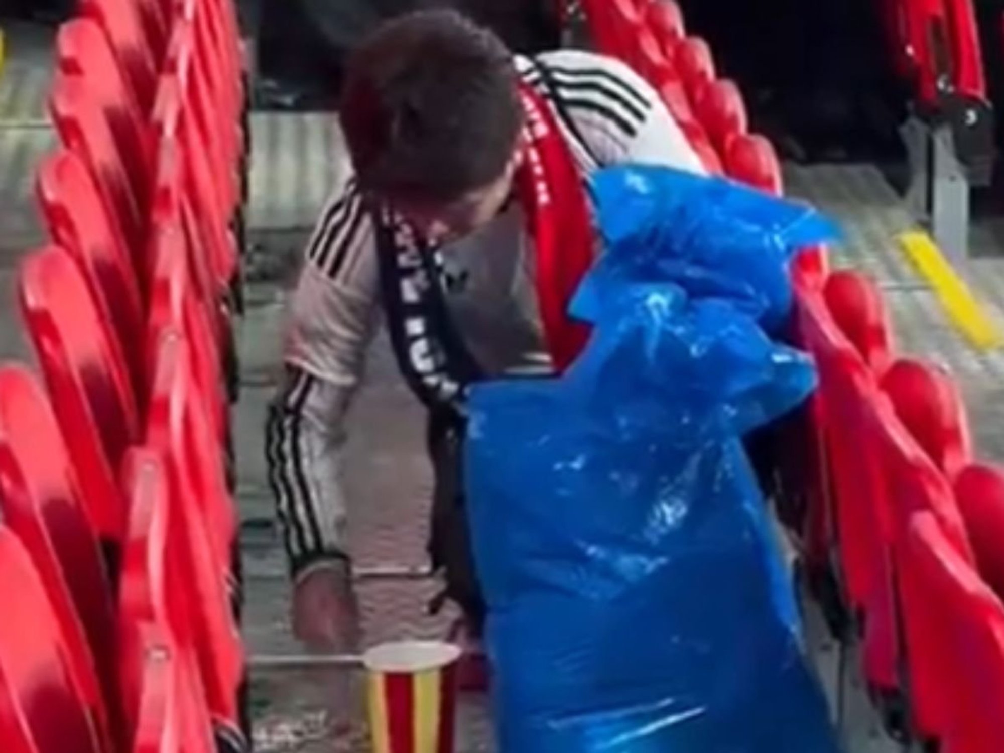 Japan fans go viral for classy gesture after win over England at Wembley