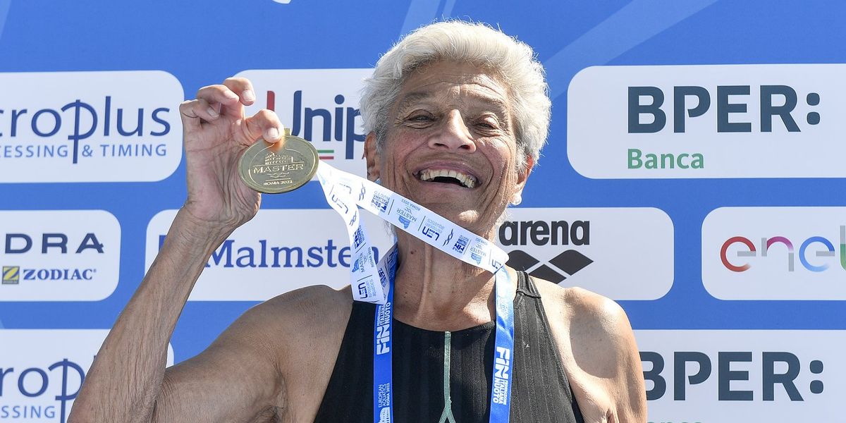 Woman celebrates turning 95 by lighting up swimming competition with five world records Woman celebrates turning 95 by lighting up swimming competition with five world records