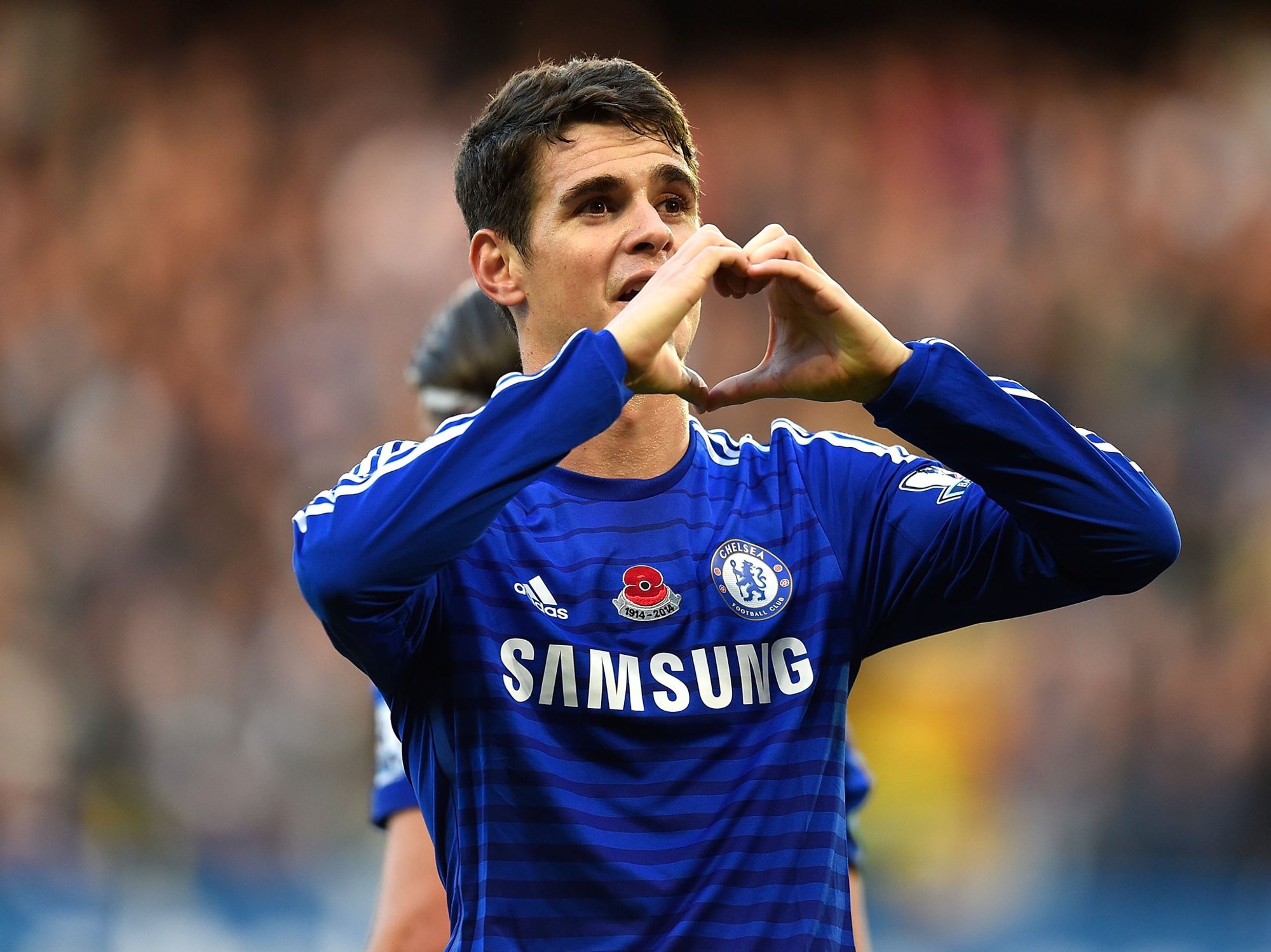 Premier League cult hero retires completely after collapsing in training with heart problem