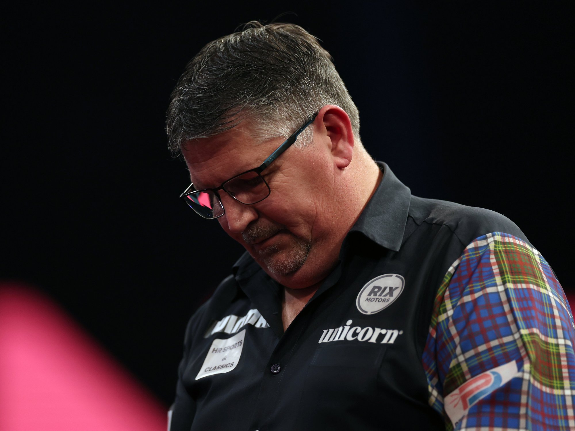 Darts legend Gary Anderson ponders European Tour boycott over passport issue: 'I can't do that'