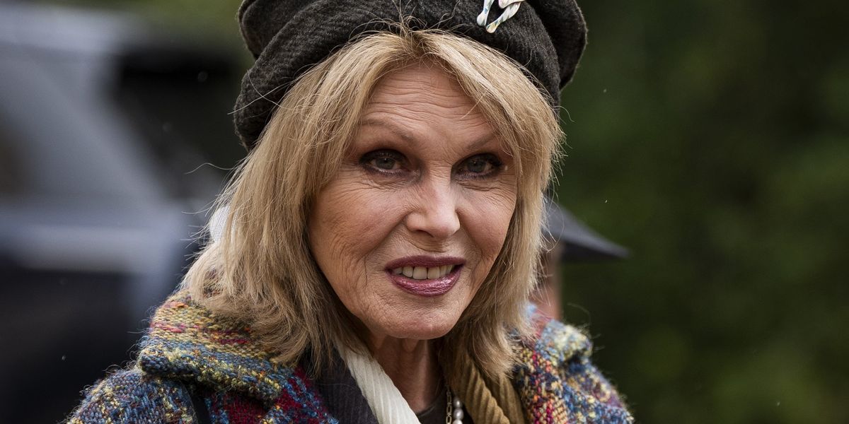 Dame Joanna Lumley’s car targeted by thieves on motorbikes in London amid police warnings of rising threats Dame Joanna Lumley’s car targeted by thieves on motorbikes in London amid police warnings of rising threats