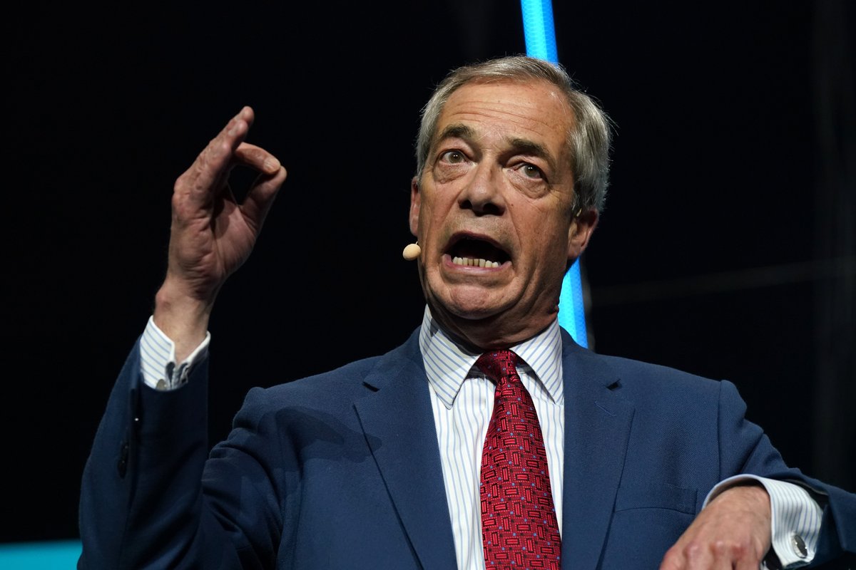 British billionaire moves back to UK to donate millions to Reform's 'war chest' after accusing Keir Starmer of playing 'rigged game'