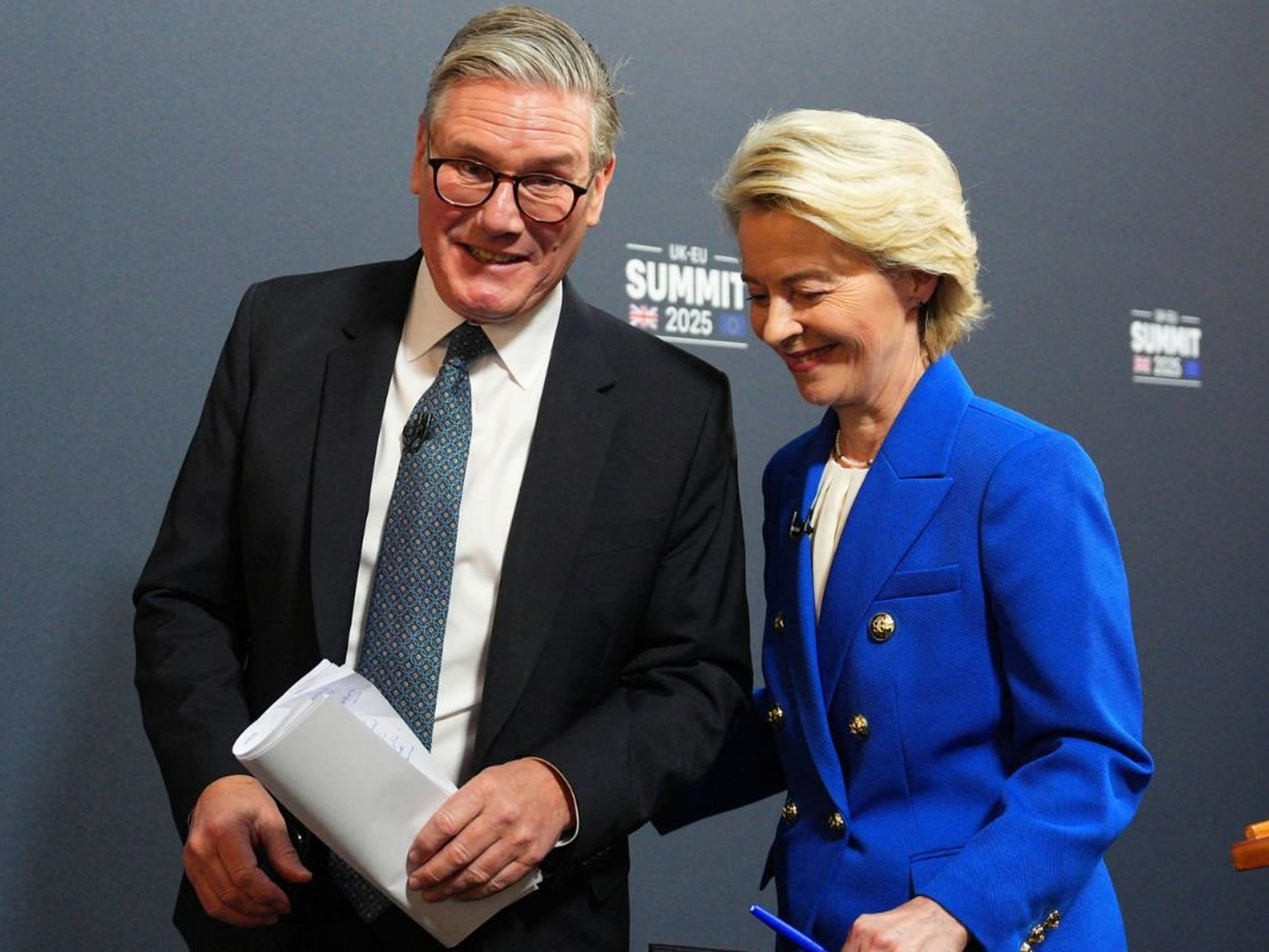 Keir Starmer accused of 'direct Brexit betrayal' as Labour plots putting UK under EU control