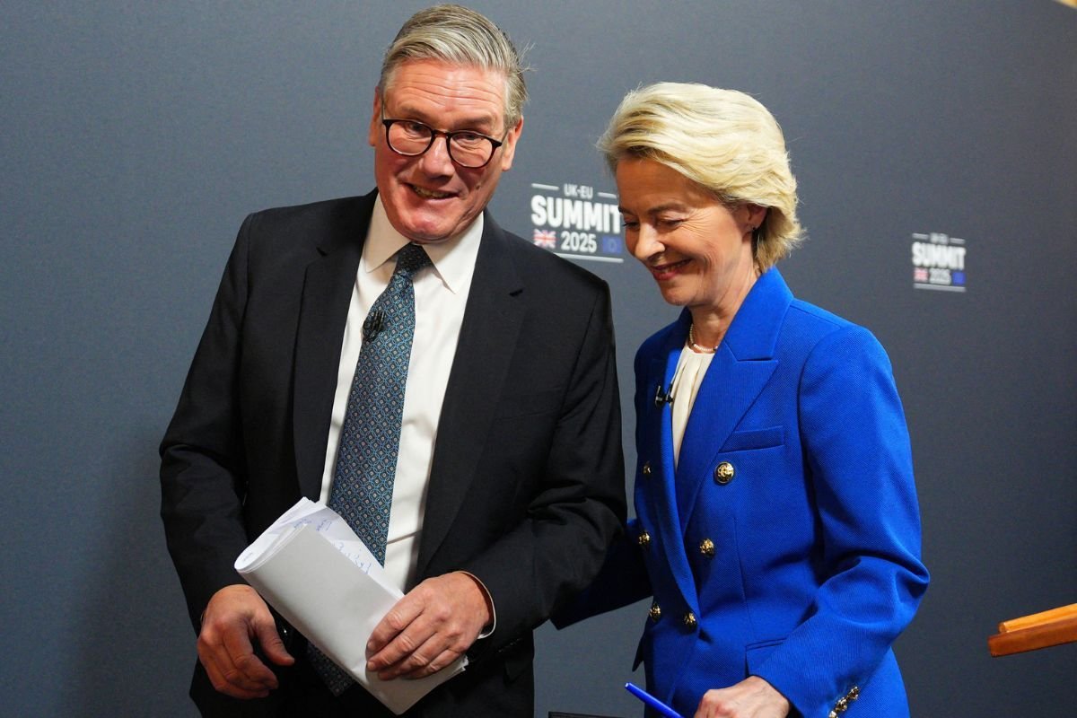 Keir Starmer accused of 'direct Brexit betrayal' as Labour plans putting UK under EU control