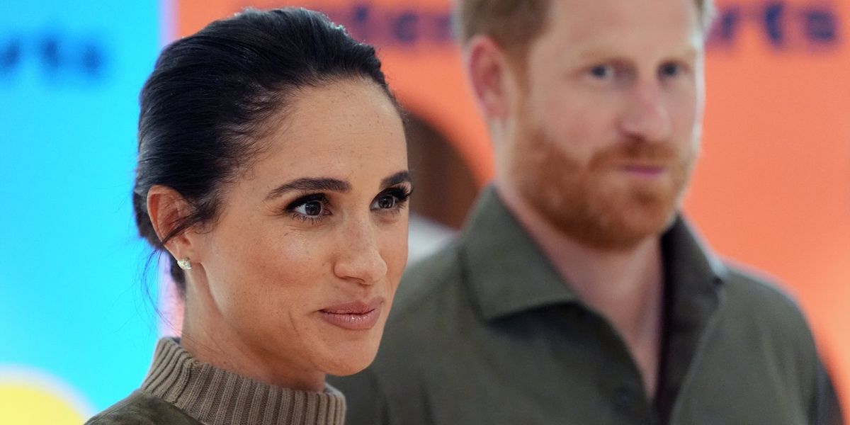 Meghan Markle shuns her royal title alongside Prince Harry in Australia Meghan Markle shuns her royal title alongside Prince Harry in Australia