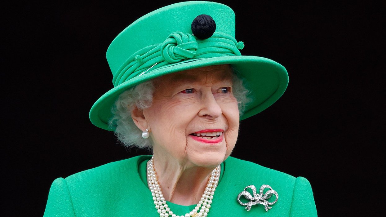 Queen Elizabeth II's witty response regarding not needing a passport photo revealed by artist