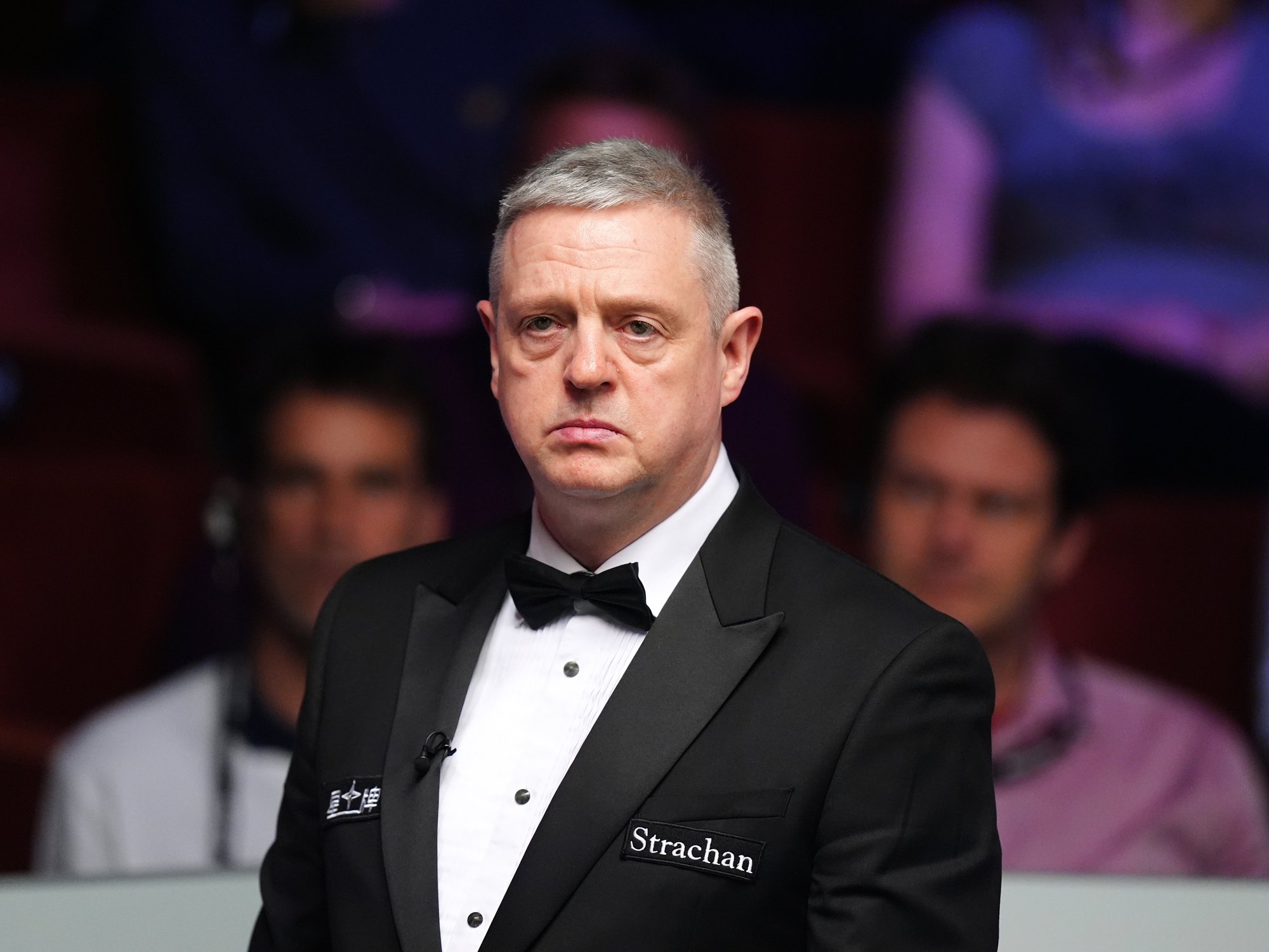 Snooker referee forced to issue apology after World Championship blunder