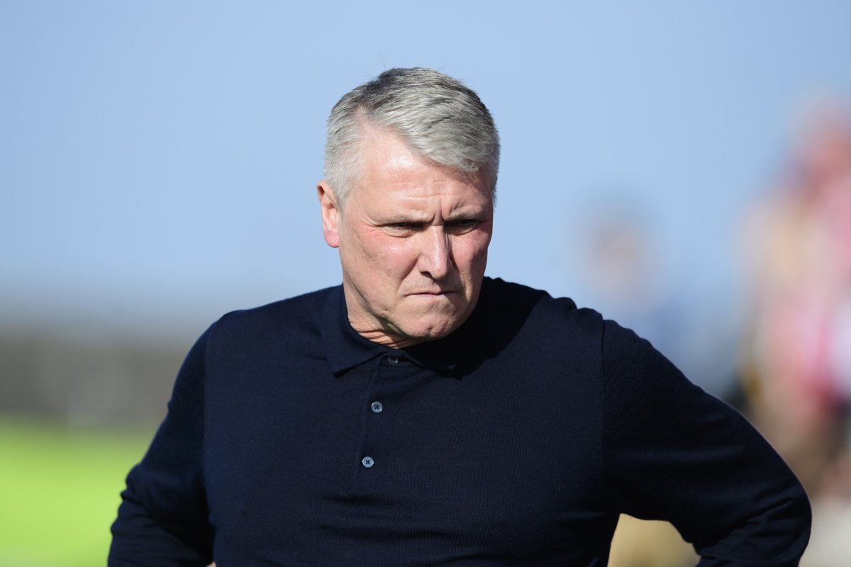 EFL manager travels half the country to attend match after family tragedy