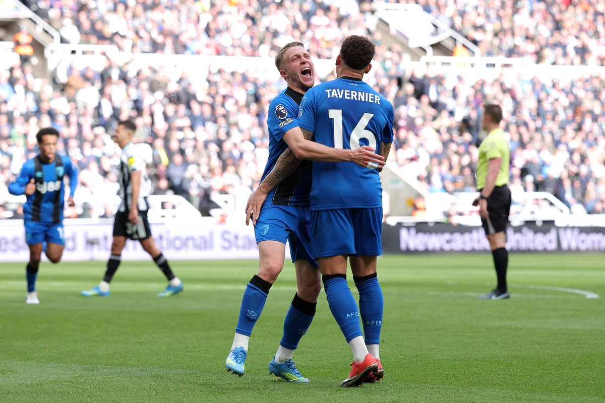 Newcastle fans boo team off the pitch after disappointing defeat to Bournemouth