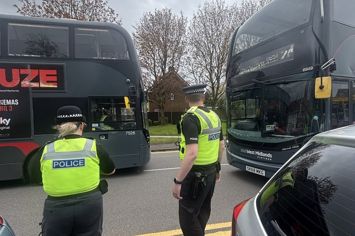 Row erupts over 'Friday prayers' as police hit out at inconsiderate drivers parking near mosques