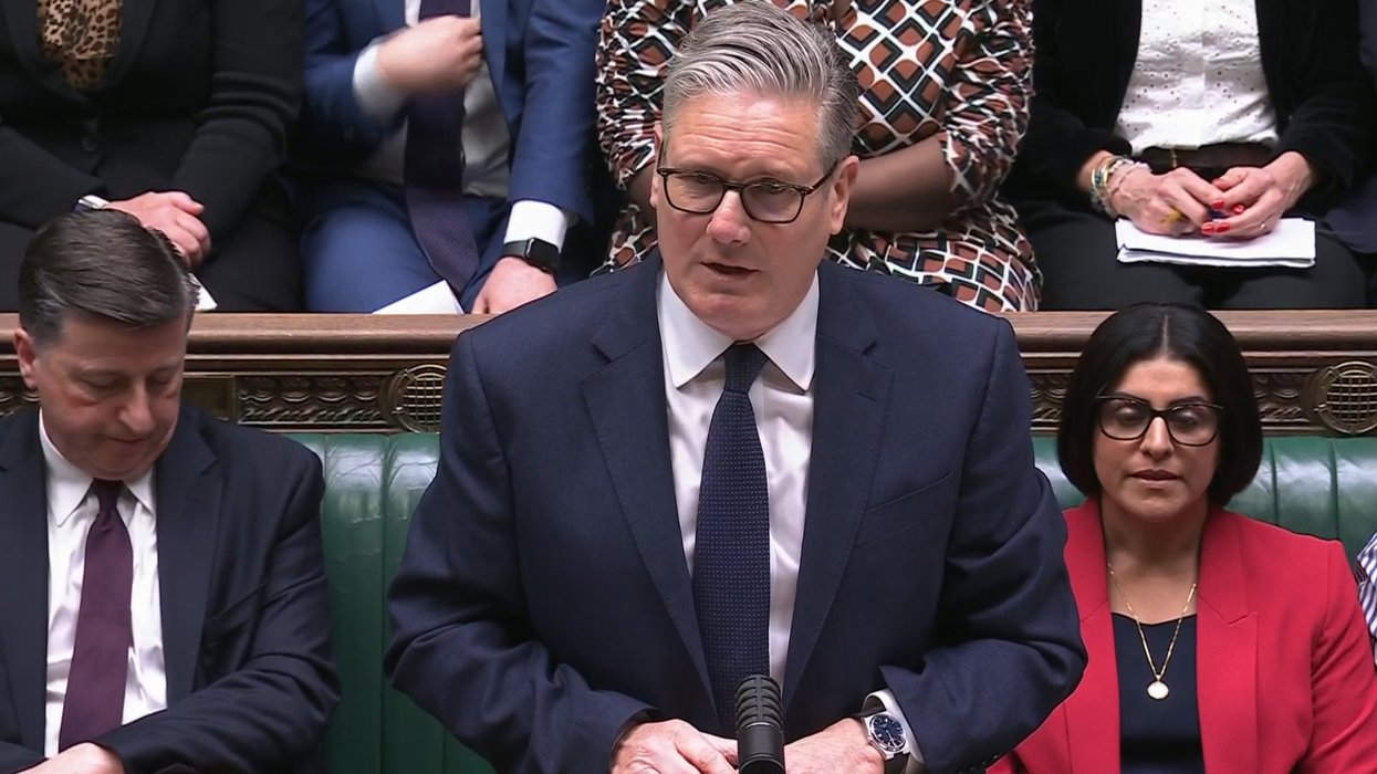 Keir Starmer addresses Commons after admitting to inadvertently misleading MPs over Lord Mandelso...
