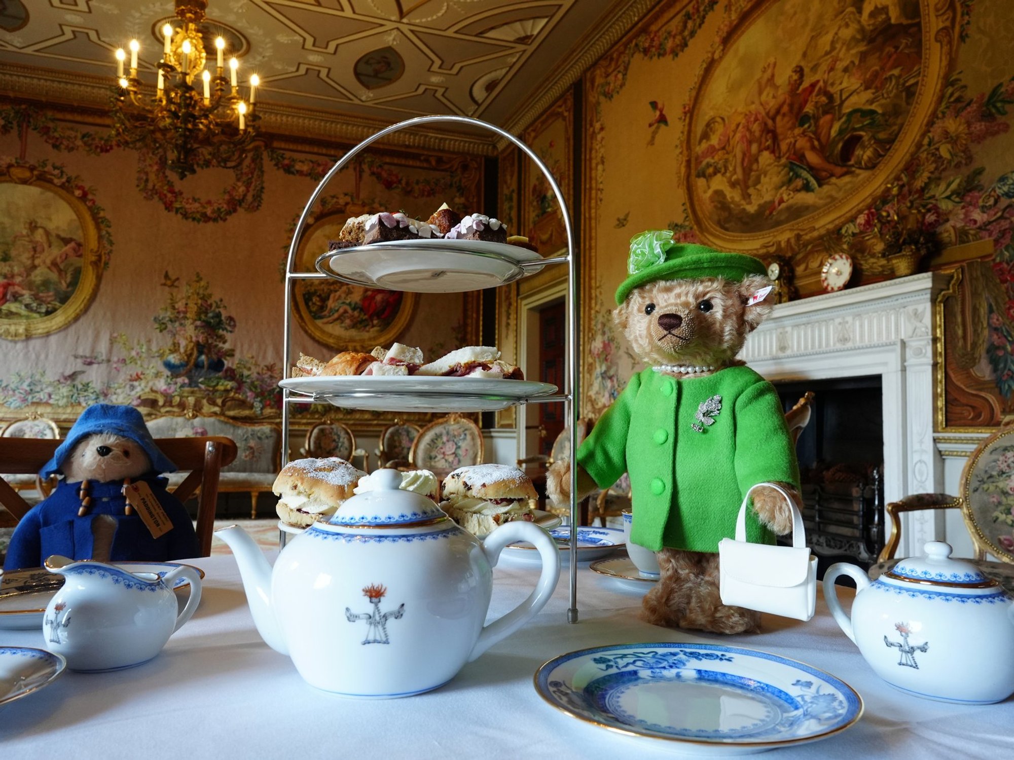 Paddington’s meeting with the late Queen recreated with new Steiff bear