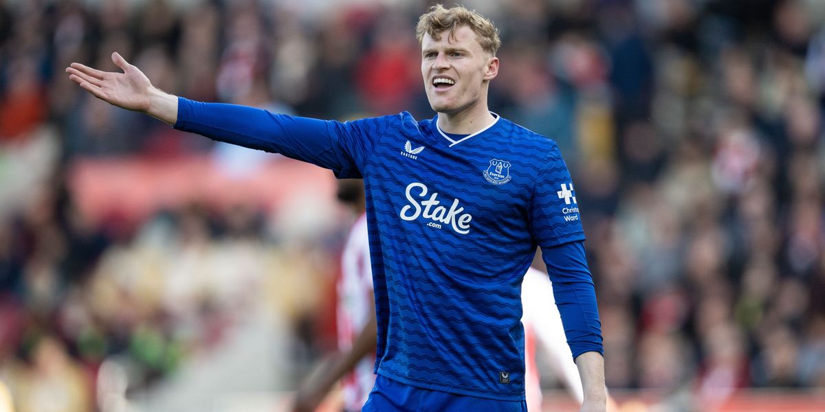 Everton star suffers World Cup heartbreak after picking up injury in Liverpool defeat Everton star suffers World Cup heartbreak after picking up injury in Liverpool defeat