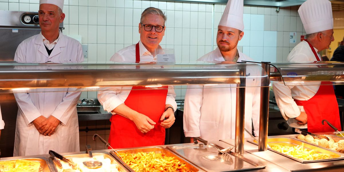 British chips and cakes could be BINNED under Keir Starmer’s EU reset deal British chips and cakes could be BINNED under Keir Starmer’s EU reset deal