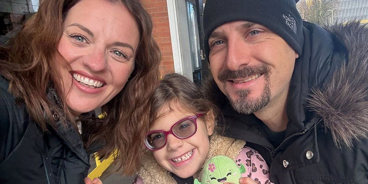 Girl, 6, has sight miraculously restored thanks to life-changing eye gene therapy Girl, 6, has sight miraculously restored thanks to life-changing eye gene therapy