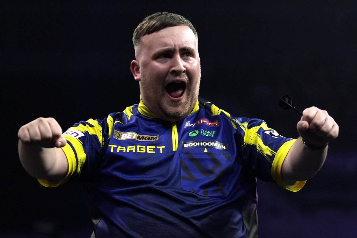 Luke Littler sends fresh message to booing fans after Premier League win