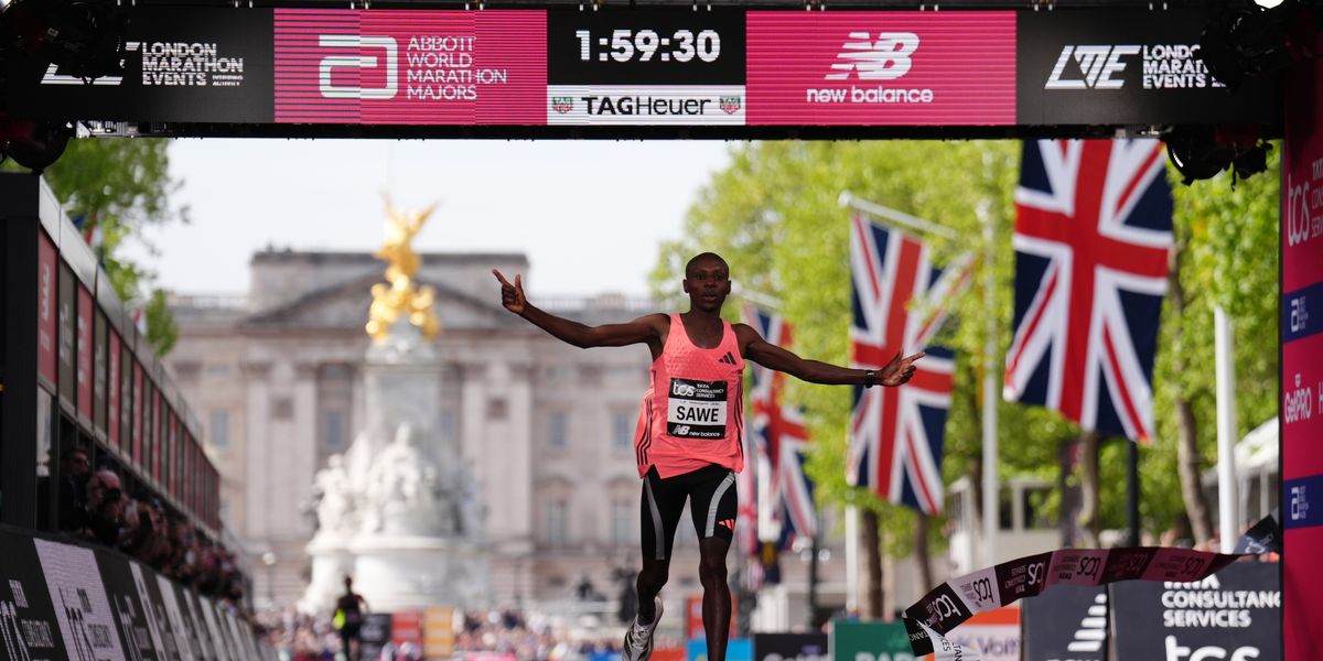 History made as first official sub-two-hour race set on the capital’s streets History made as first official sub-two-hour race set on the capital’s streets
