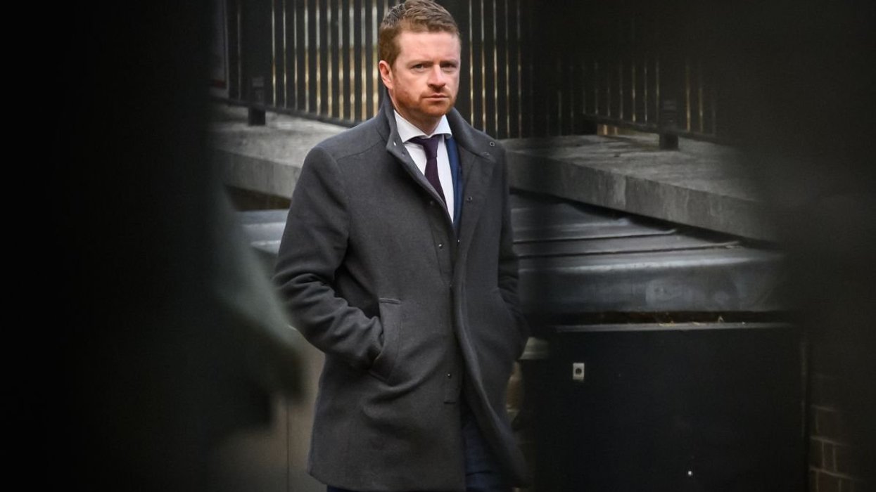 Police to question No10 staff over Morgan McSweeney's missing phone