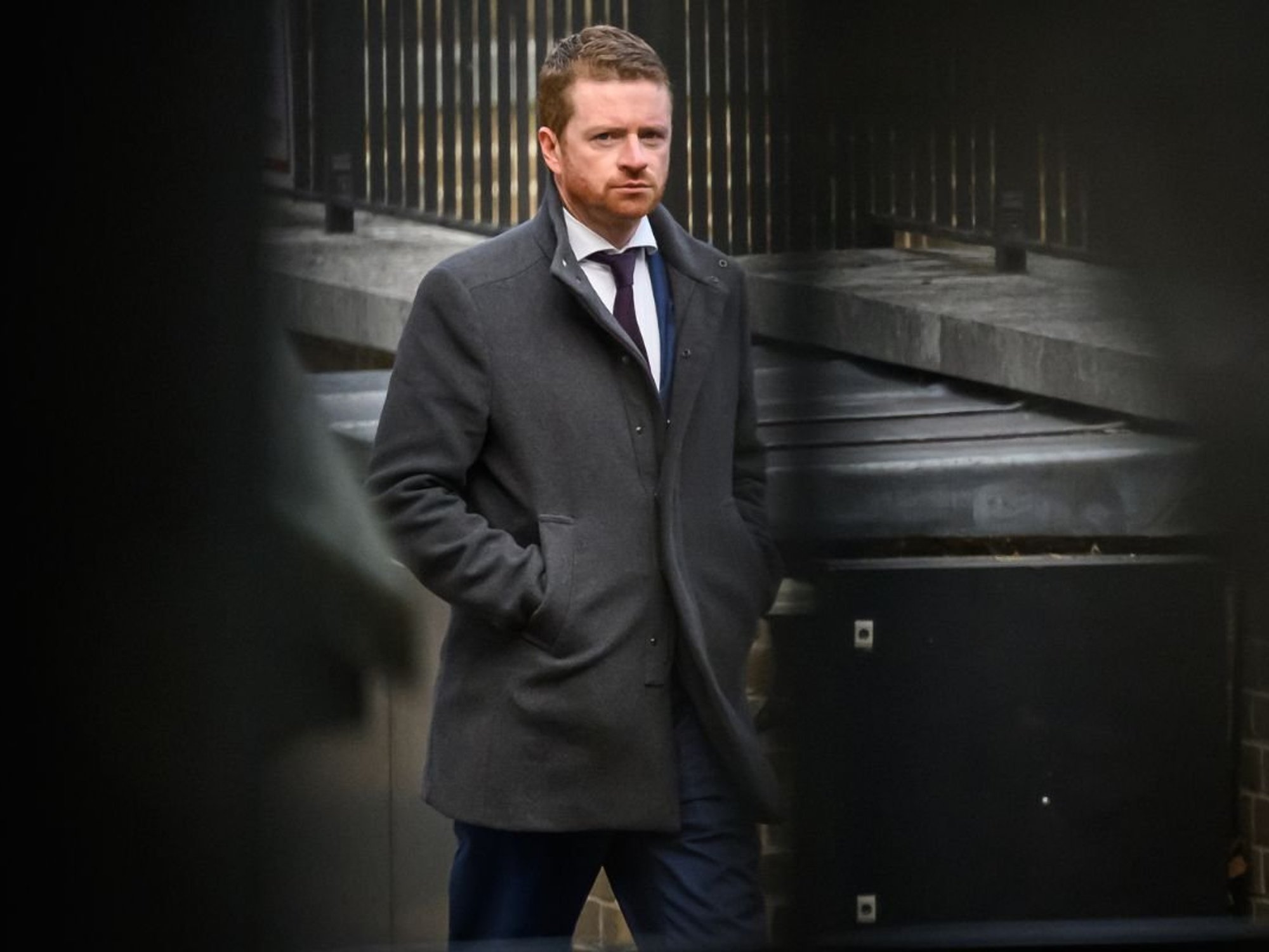 Police to question No10 staff over Morgan McSweeney's missing phone