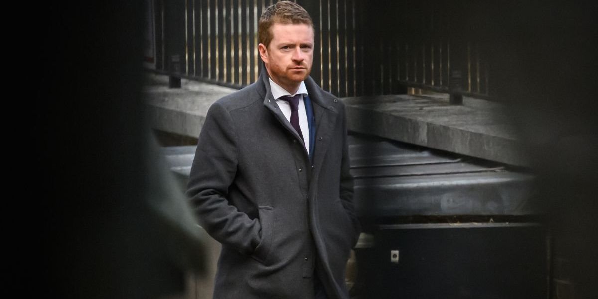 Police to question No10 staff over missing phone Police to question No10 staff over missing phone