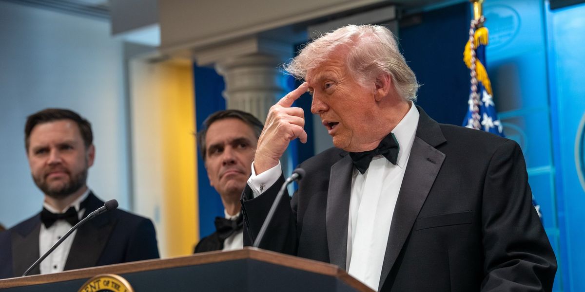 Ohio teacher sacked after 'mourning how Donald Trump survived assassination attempt' thumbnail