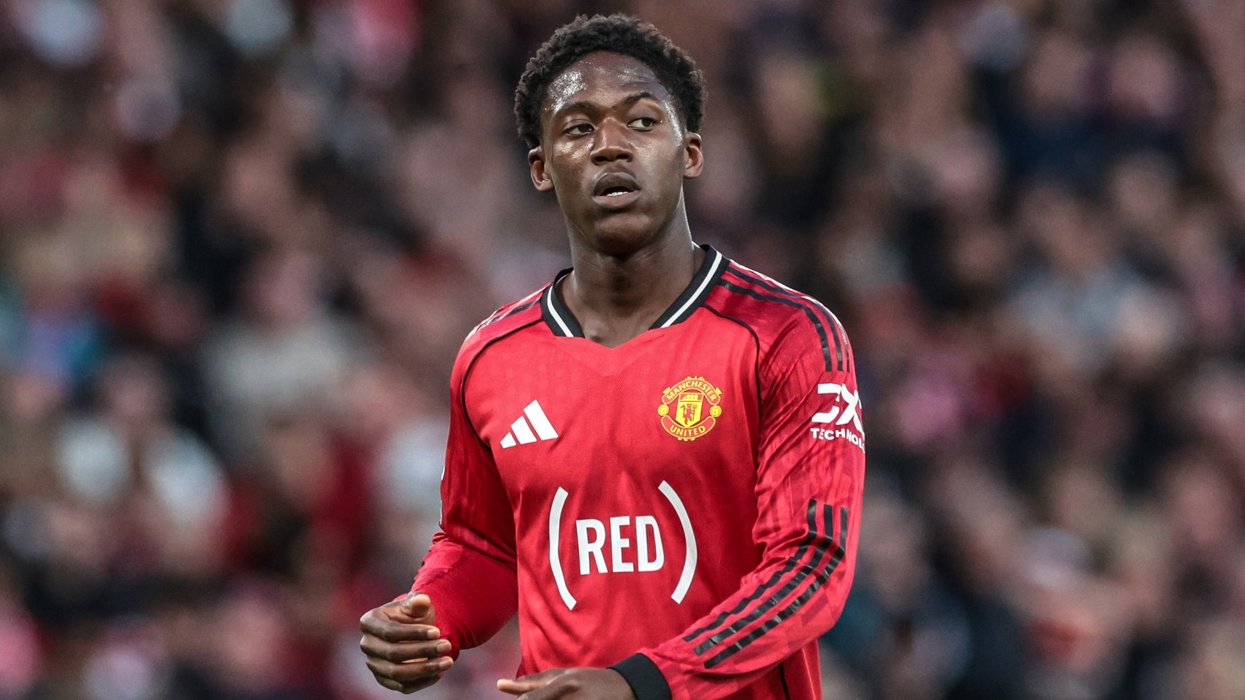 Kobbie Mainoo agrees new Man United contract as terms of deal revealed