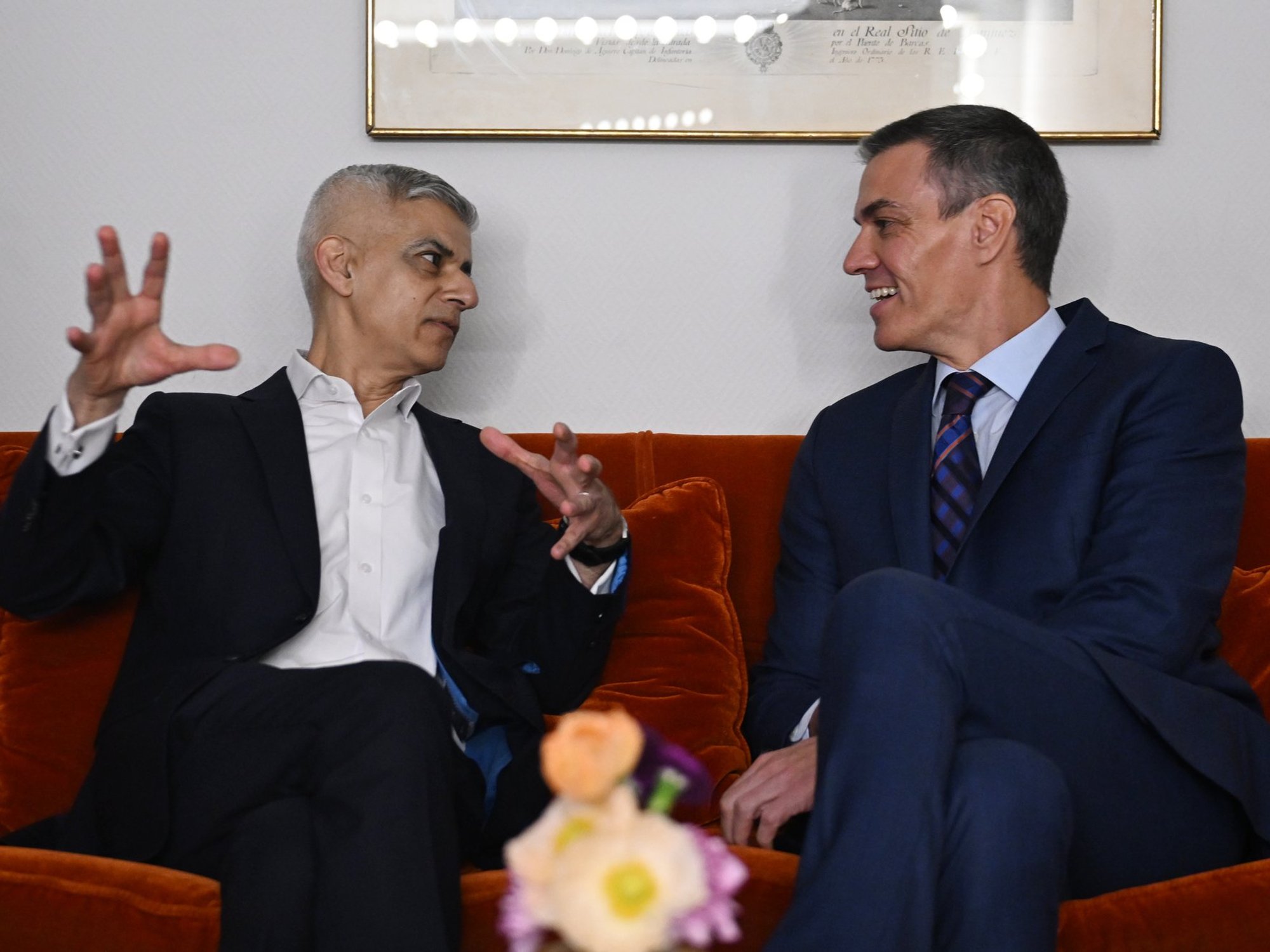 Sadiq Khan heaps praise on Brexit-hating socialist Spanish PM - who just handed 500,000 migrants ...