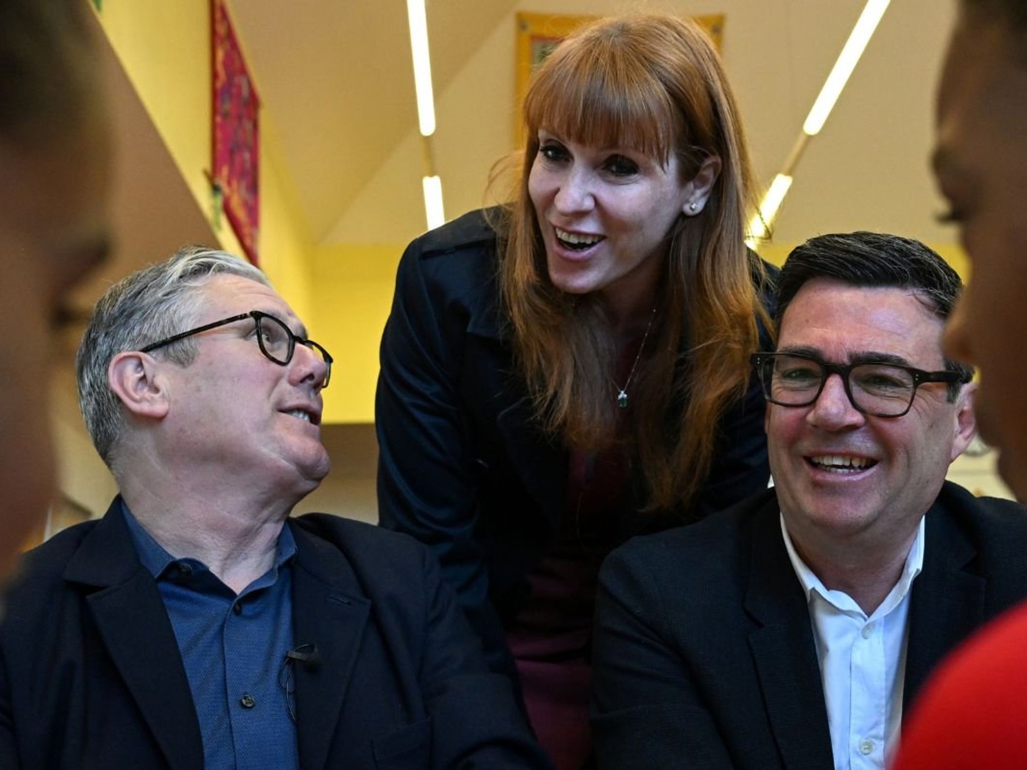 Keir Starmer 'offers Angela Rayner Cabinet job' in final dice roll to stave off leadership challenge