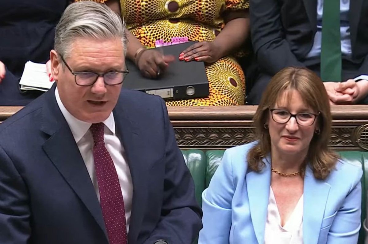 Keir Starmer refuses to rule out sacking Rachel Reeves as PM told: 'Your days are numbered!'