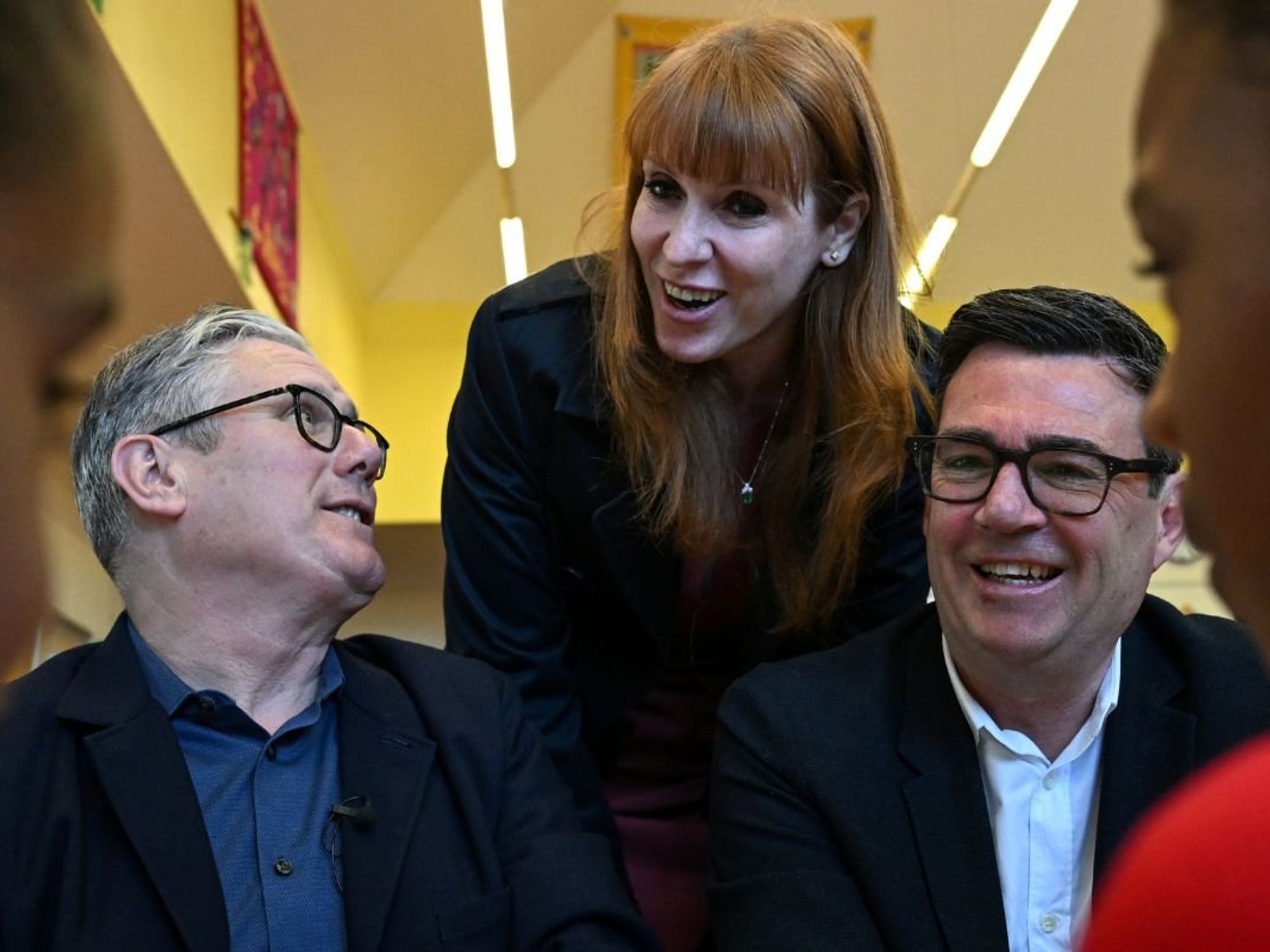 Keir Starmer 'offers Angela Rayner Cabinet job' in final dice roll to stave off leadership challenge