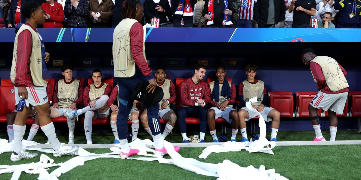 Furious Arsenal staffers tried to delay Champions League clash vs Atletico Madrid minutes before kick-off Furious Arsenal staffers tried to delay Champions League clash vs Atletico Madrid minutes before kick-off