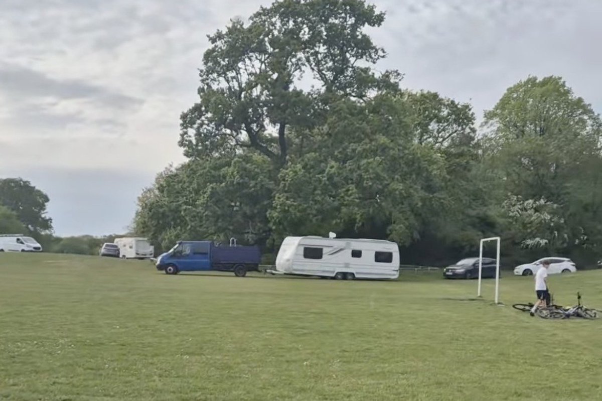 Teenagers confront travellers outside school as police called following major incident