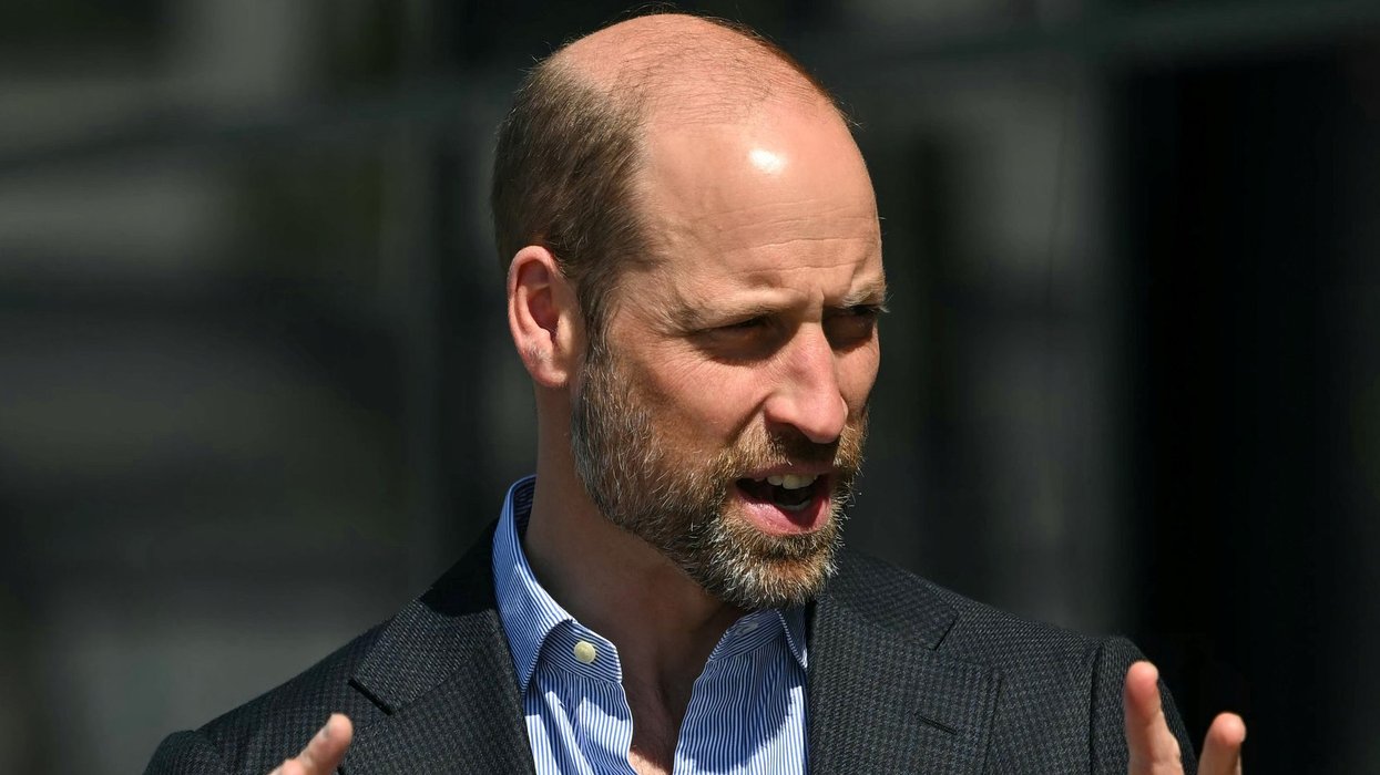 Prince William issues touching tribute to Wales rugby legend