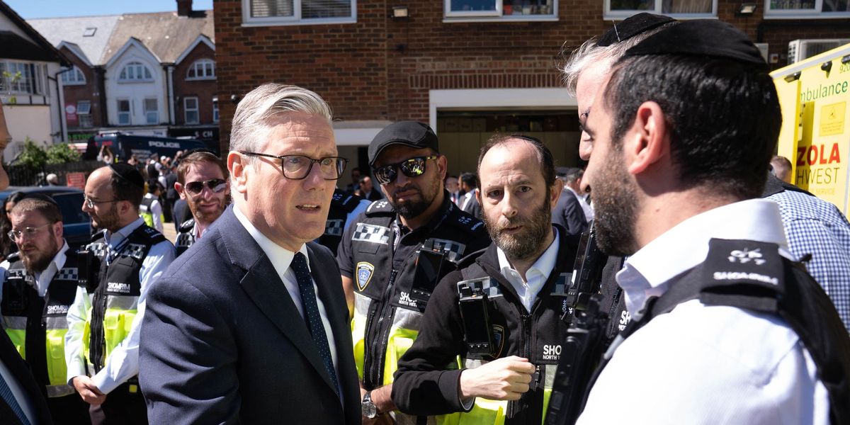 Keir Starmer accused of ‘running scared’ from Golders Green Jewish community after Prime Minister booed during visit Keir Starmer accused of ‘running scared’ from Golders Green Jewish community after Prime Minister booed during visit