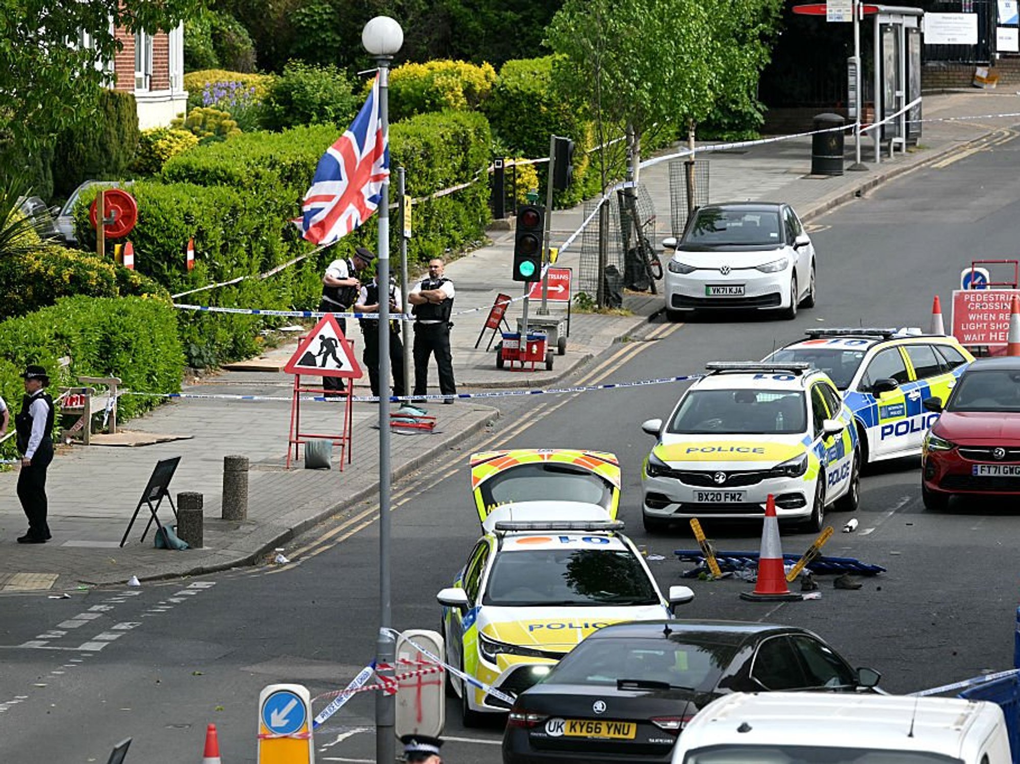 UK terror threat level raised to 'severe' after Golders Green stabbings