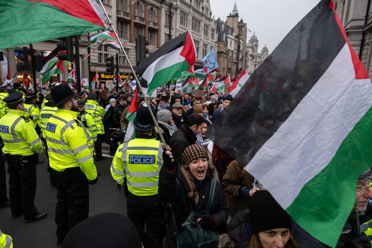 Police launch review into possible pro-Palestine march ban in wake of Golders Green attack