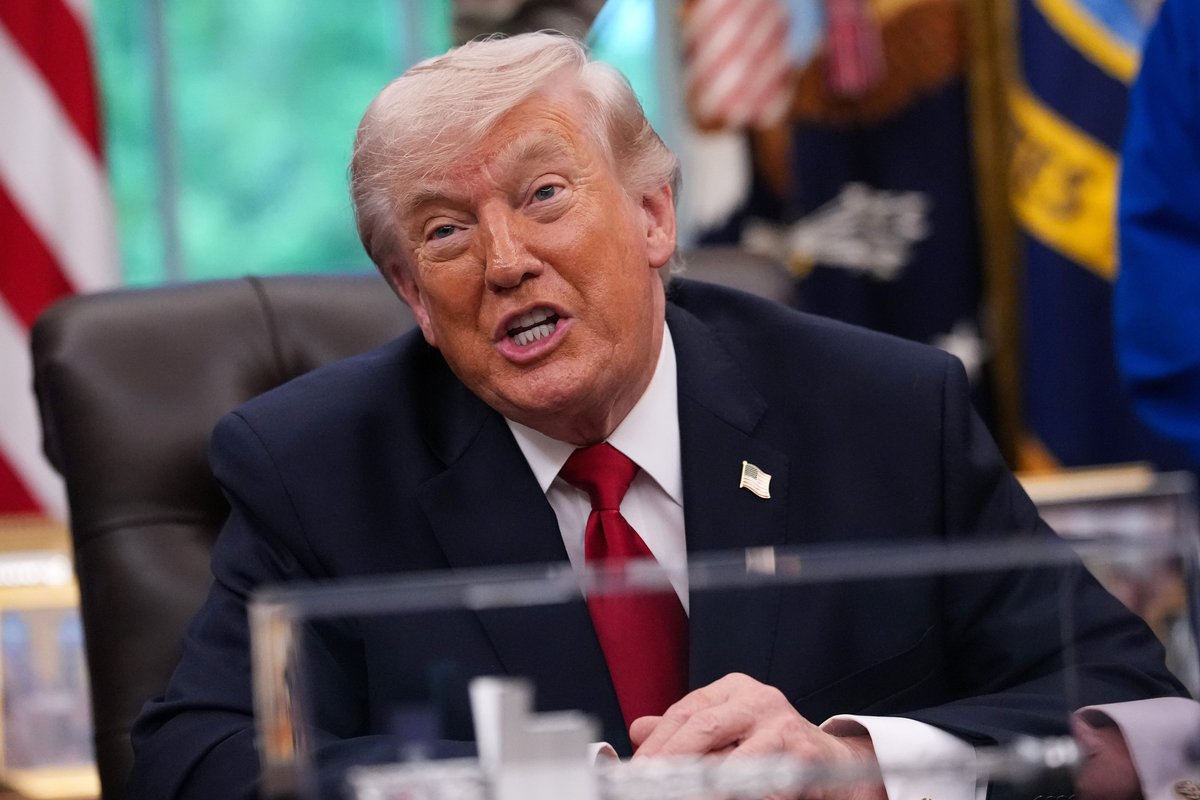 Donald Trump urges LIV Golf players to return to PGA Tour as chaos grows