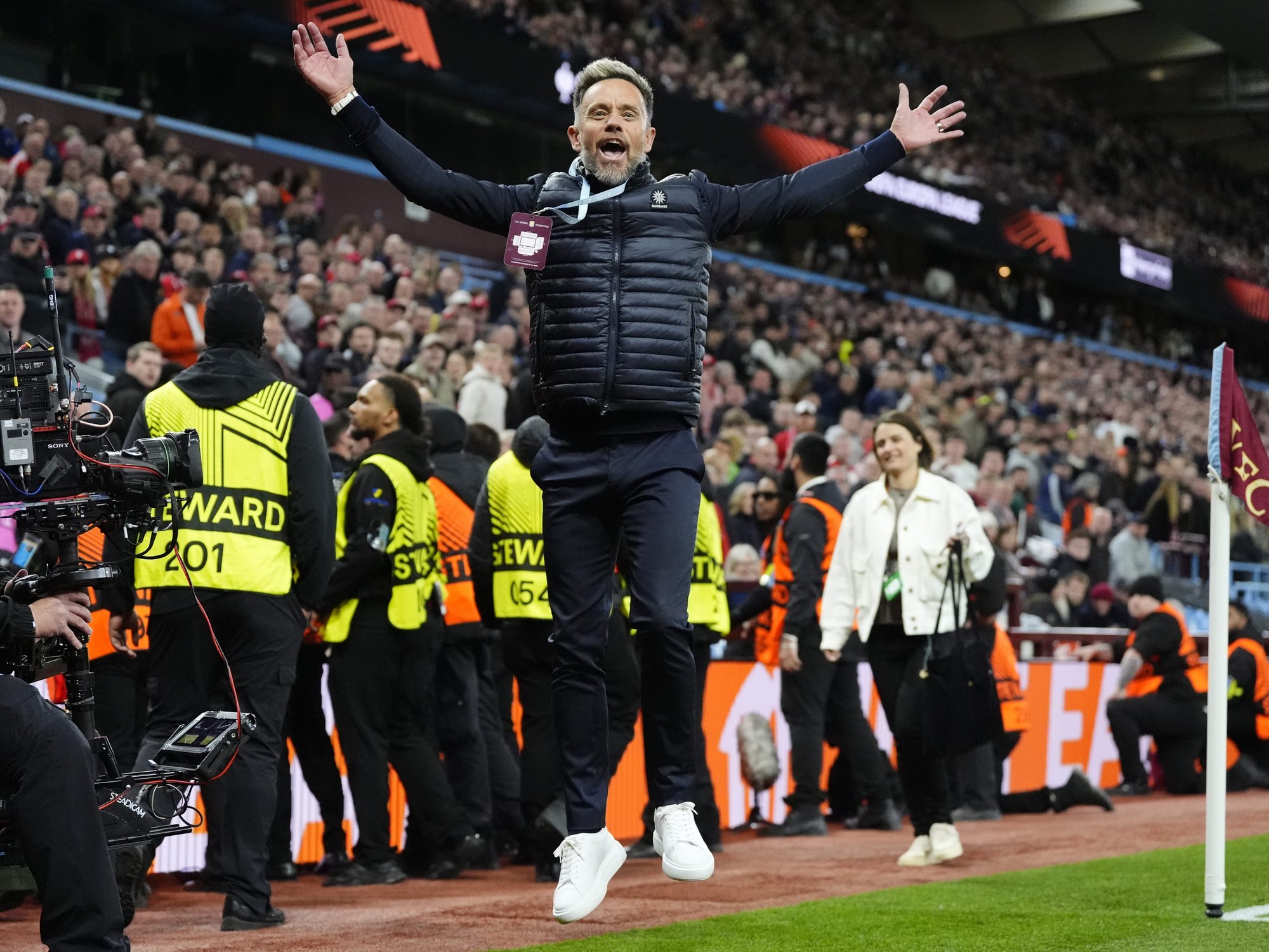 Sky Sports pundit held back by stewards after taunting Nottingham Forest fans in Aston Villa win