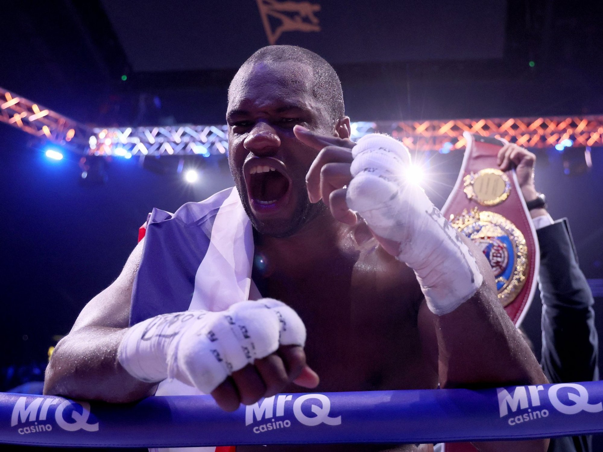 Daniel Dubois hits back at critics after surviving scares to beat Fabio Wardley