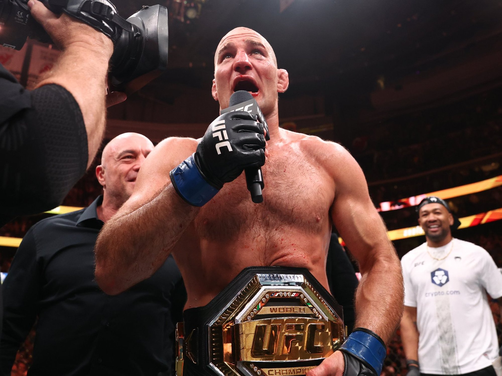 Sean Strickland issues apology to 'American and Muslim fans' after beating Khamzat Chimaev at UFC 328