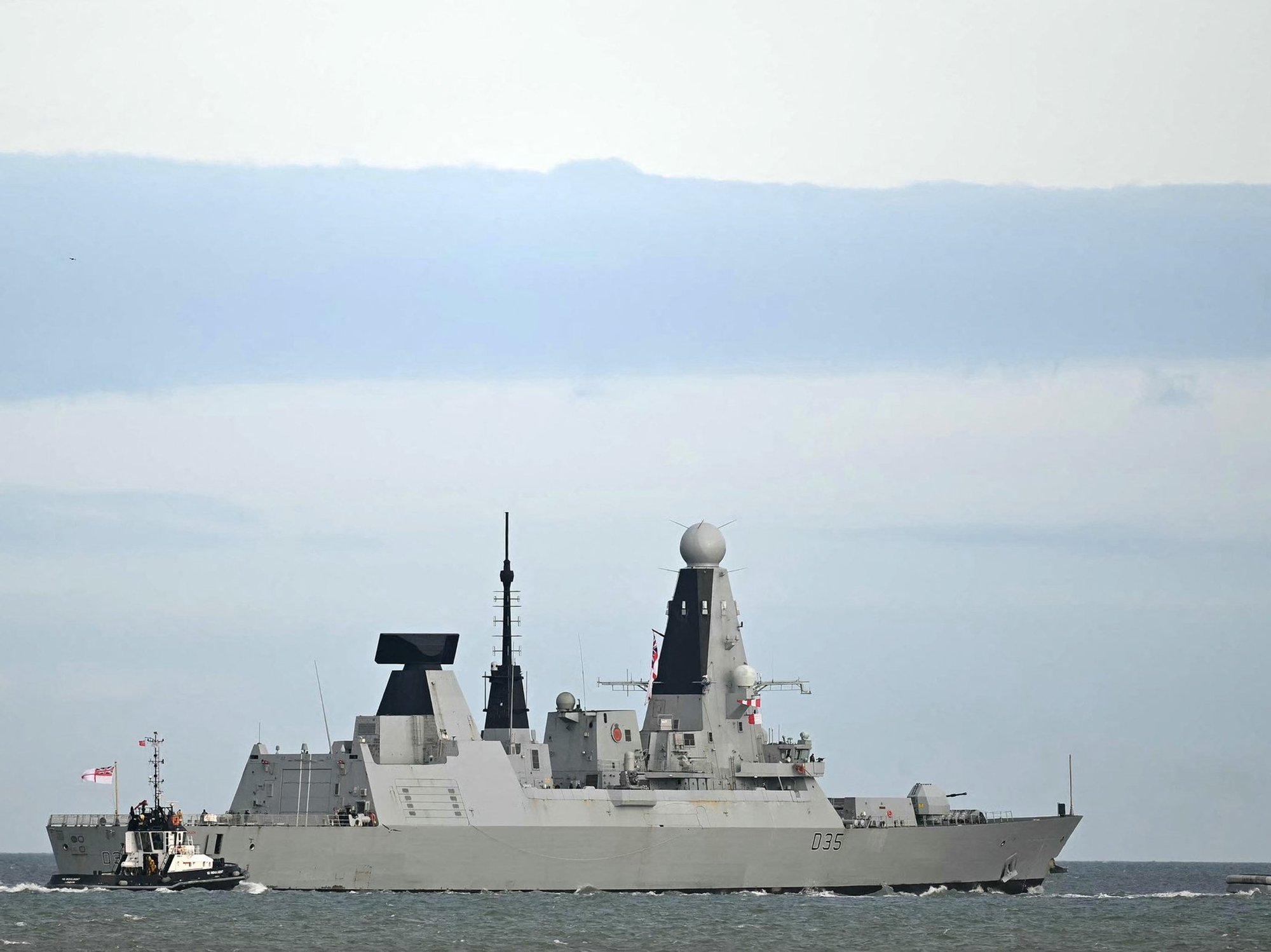 Iran threatens HMS Dragon with 'decisive response' as UK warship heads towards Strait of Hormuz