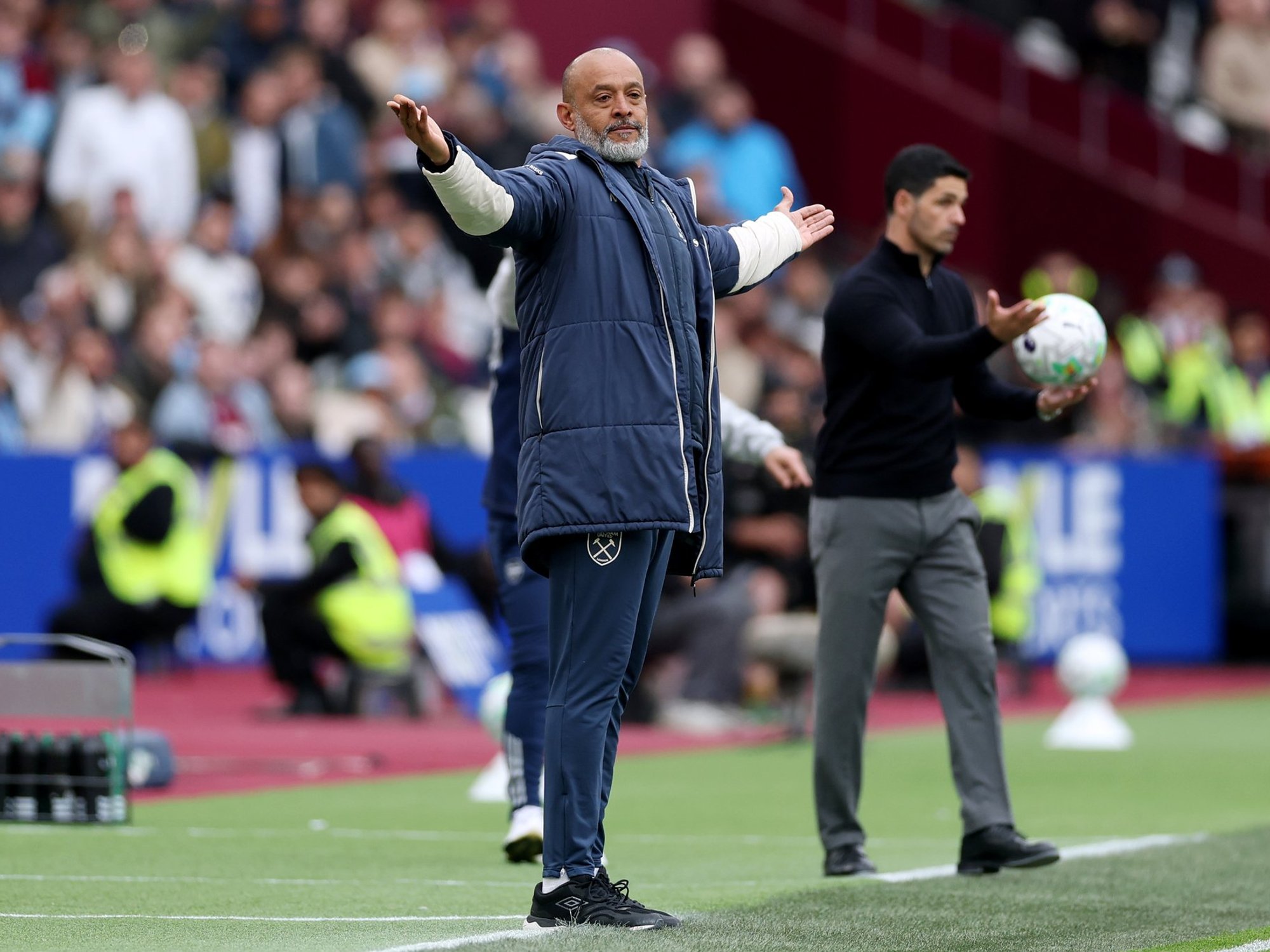 West Ham manager rages at VAR after late goal disallowed against Arsenal